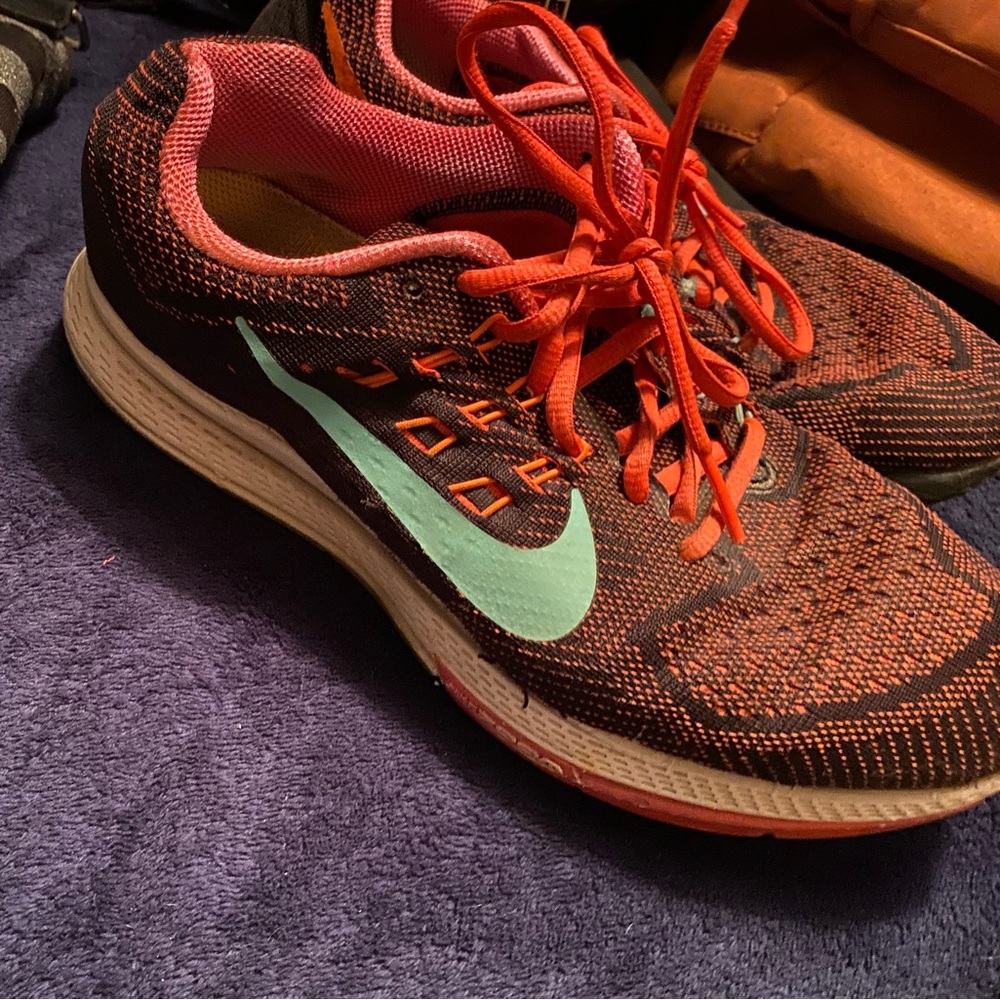 Nike Women's Sneakers - Black and pink and teal with pink laces